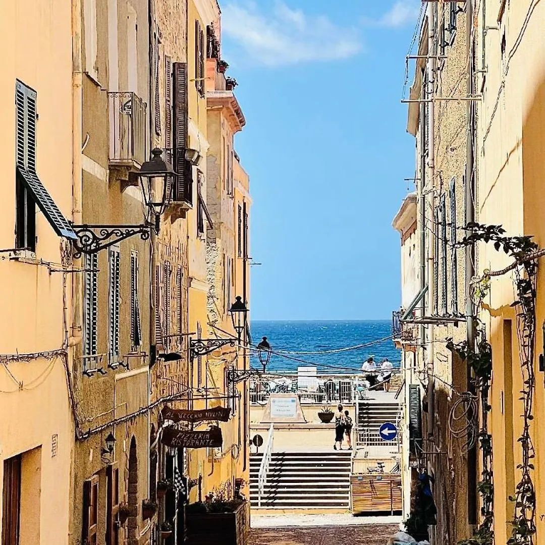Miro Art Room Apartment Alghero Włochy