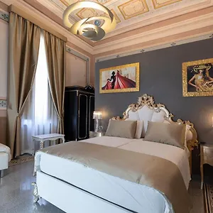 Luxury Liberty House Casa de hóspedes