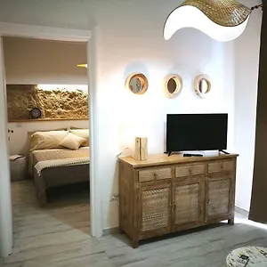 Amelia Apts & Alghero